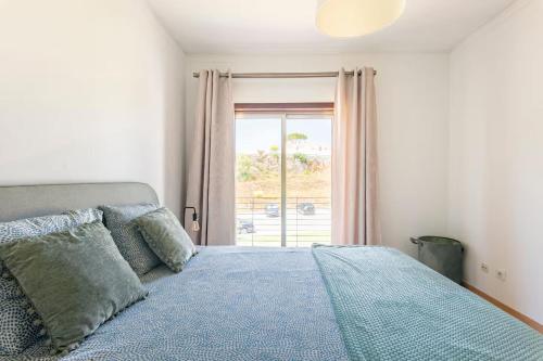 My Home in Sesimbra - Your Home Near the Beach with the Best Castle View!