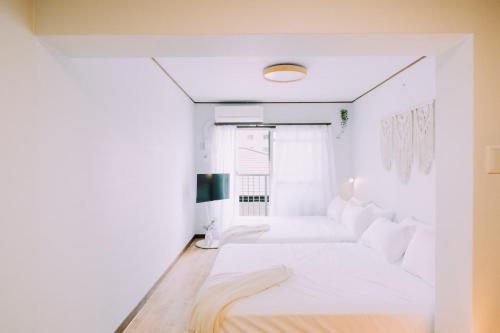 303 Fukuoka Nakasu 1BR Apt with Balcony near Nakasu