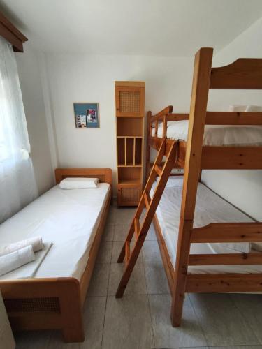 Dora Family Apartment Pefkochori