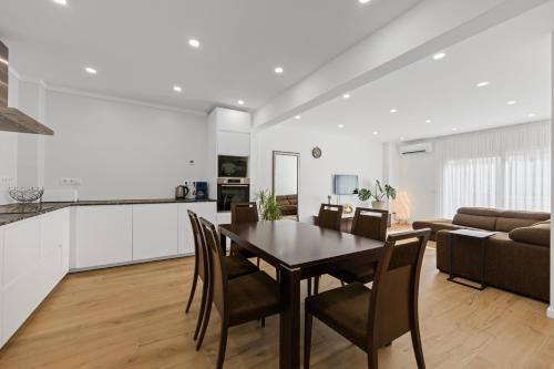 Apartamento con Terraza cerca del Mar