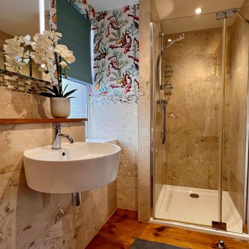 The Mainstay Luxury Boutique Rooms with Private Parking photo 31