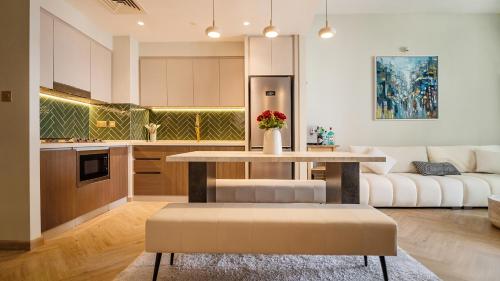 Mid-floor Designer 1BR Dubai Creek Harbour