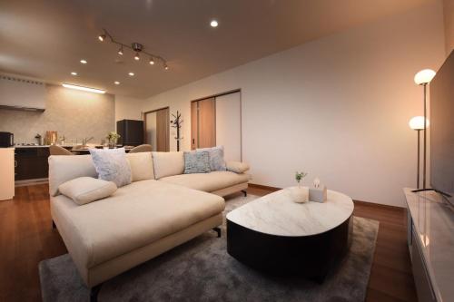 大津国際交流会館 Zen Base TOP