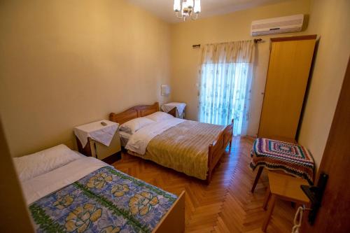 Apartments by the sea Starigrad, Paklenica - 25400