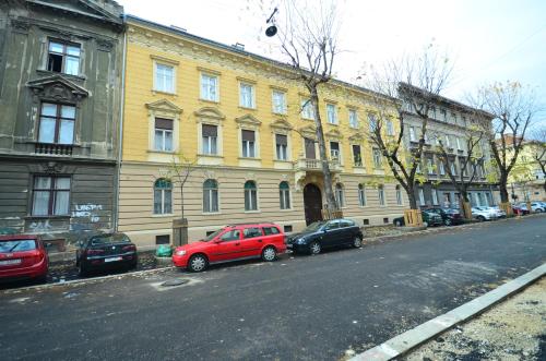 Hi-End Apartment