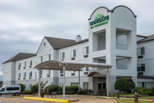 a rendering of the front of the hotel at Wingate by Wyndham Shreveport Airport in Shreveport