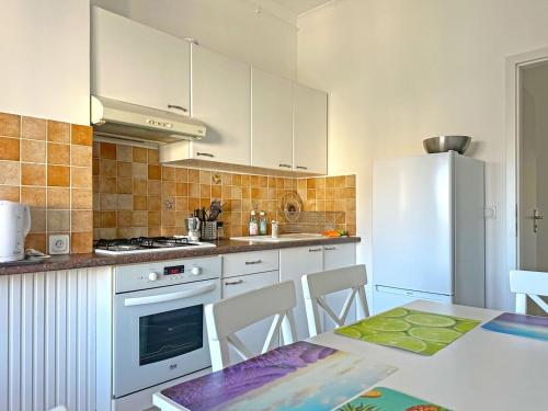 Magnifique appartement Bas Fabron, 5 min de la mer
