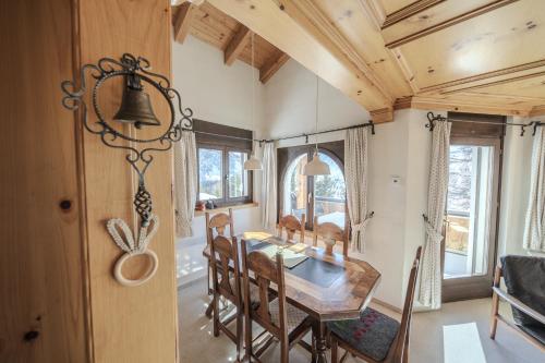 Chalet Marmotta 2 by Arosa Vacations, Privates Familienhaus direkt an der Skipiste
