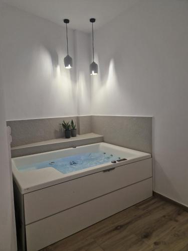 EM Luxury House Syros