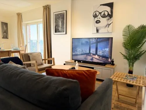Prestige City Apartment with Magnificent City Views photo 1