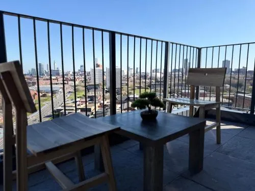 Prestige City Apartment with Magnificent City Views photo 19