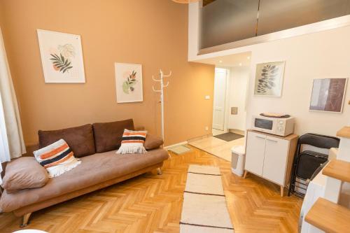 Luther Cappucino Apartment for 3 people, FREE AC