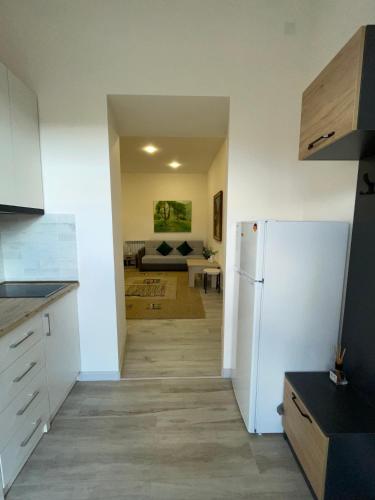 Kuhinja oz. manjša kuhinja v nastanitvi Sweet Home