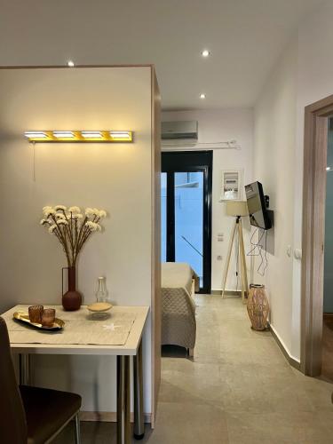 Archo's 1 Smart location , Private parking
