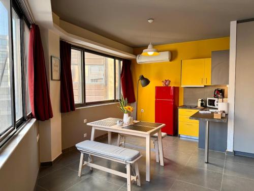 Stylish Apartment - 5 min to Monastiraki