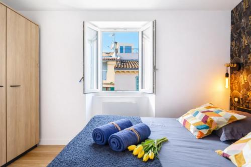 Heart of Old Antibes - Port & Beaches