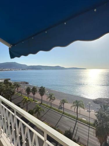 Foto Appartement de luxe en première ligne avec vue sur mer 1