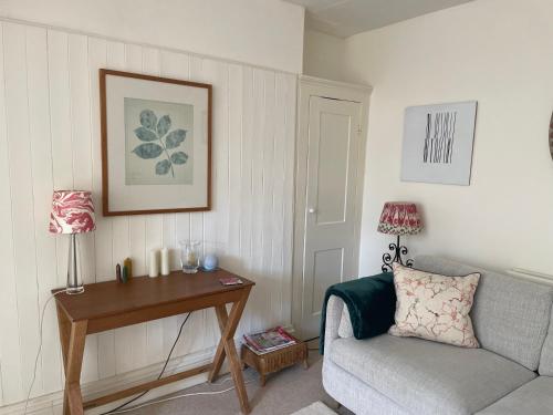 Spacious comfortable flat with free parking in East Finchley, Muswell Hill & close to Alexandra Palace photo 20