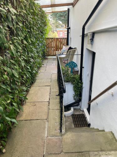 Spacious comfortable flat with free parking in East Finchley, Muswell Hill & close to Alexandra Palace photo 31