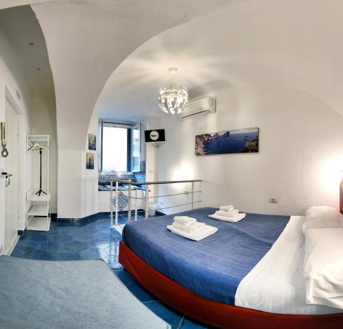 Maison Bleu Mimma