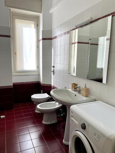 Two-room apartment in Milan near the subway