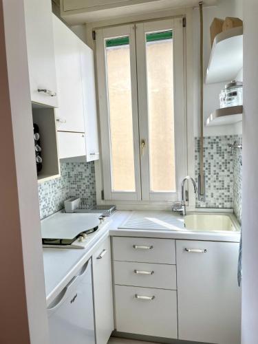 Two-room apartment in Milan near the subway