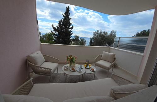 Marivi - Luxury apartment above the beach Žnjan