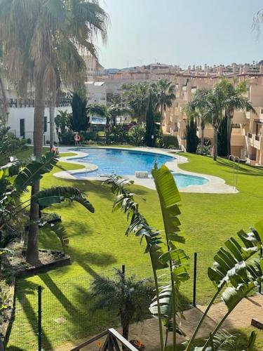 Duquesa Fairways Penthouse - Sea- & Mountain View