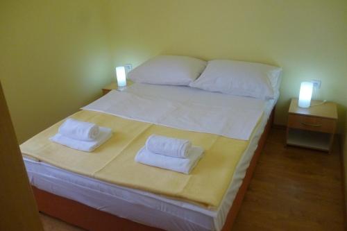 Apartments by the sea Seline, Paklenica - 25412