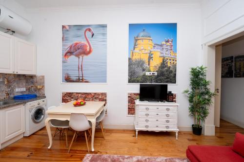 Large 2-Bedroom 2 Double bed 1 Sofabed 2 Bathroom Apartment Prime Lisbon Location
