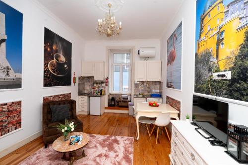 Large 2-Bedroom 2 Double bed 1 Sofabed 2 Bathroom Apartment Prime Lisbon Location