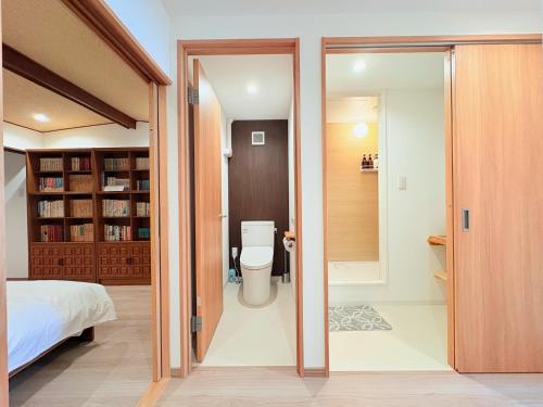 Entire Machiya near Nijo Castle,6 min to Nijo Station,Up to 8 guests