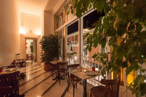 En restaurant eller et andet spisested på Palazzo Starace