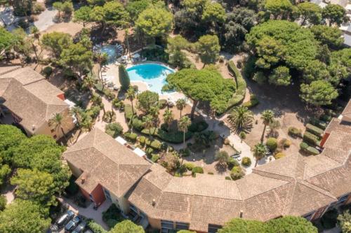 HYERES, Magnifique Parc de la Presqu'île avec Piscine et Plage face à Porquerolles !