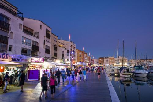 Petit cocon entre port et plage