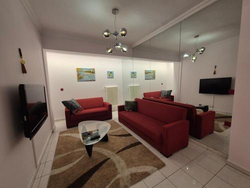 Central Kastoria Feels like Home