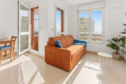 L'Azur - Seaview - AC - Tram - WIFI - Airport
