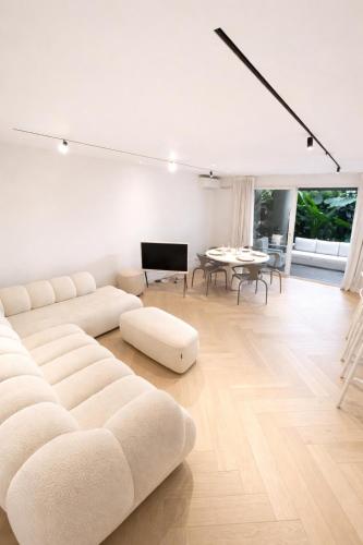 Luxurious 2-bedroom apartment - Cannes Center
