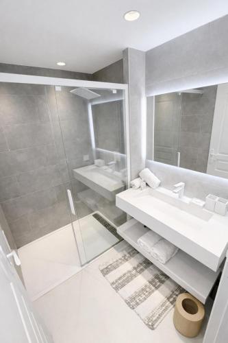 Luxurious 2-bedroom apartment - Cannes Center