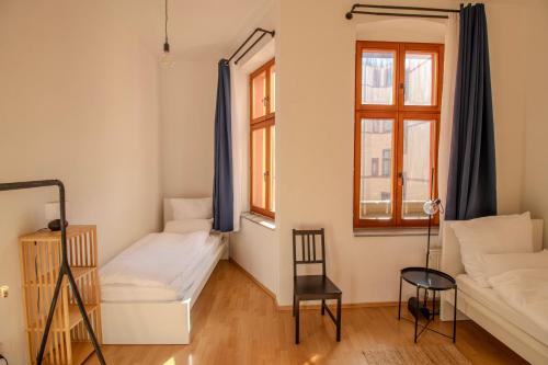Foto Großzügiges Altbau-Apartment - 2 Schlafzimmer - Hasselbachplatz 3