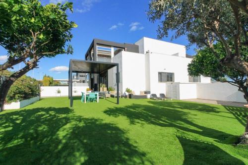 Sunny Villa Eleni