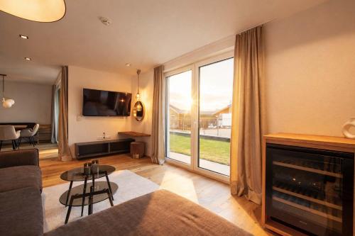 Foto HEAVEN 7 Suite - Private Whirlpool & Garden 6