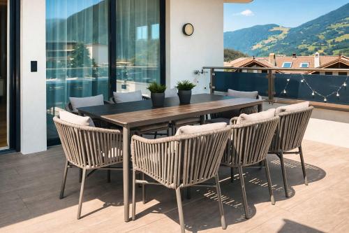 Foto CLOUD 9 - Private Whirlpool & Rooftop Terrace 3