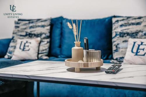 The Royal Suite 1BR Apartment Near Etihad Stadium & Coop Live photo 5