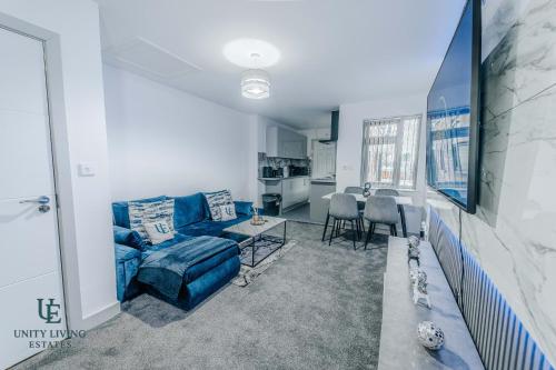 The Royal Suite 1BR Apartment Near Etihad Stadium & Coop Live photo 6
