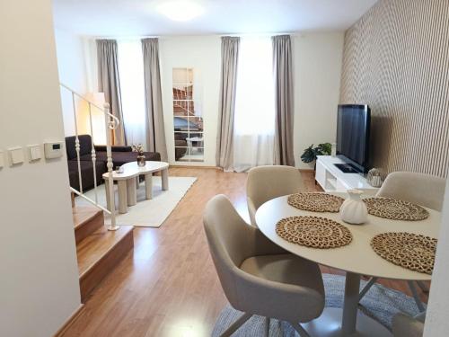 Novy 3 izbovy mezonet v centre mesta