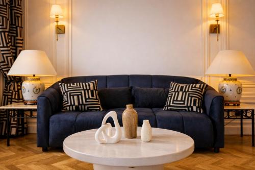 Le Suite Napoléon - Luxe et Sérénité au Cœur de Cannes