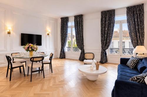 Le Suite Napoléon - Luxe et Sérénité au Cœur de Cannes