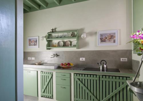 Vivila - Timeless Home in Rhodes Old Town