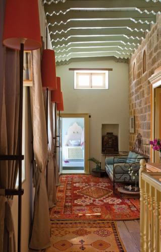Vivila - Timeless Home in Rhodes Old Town